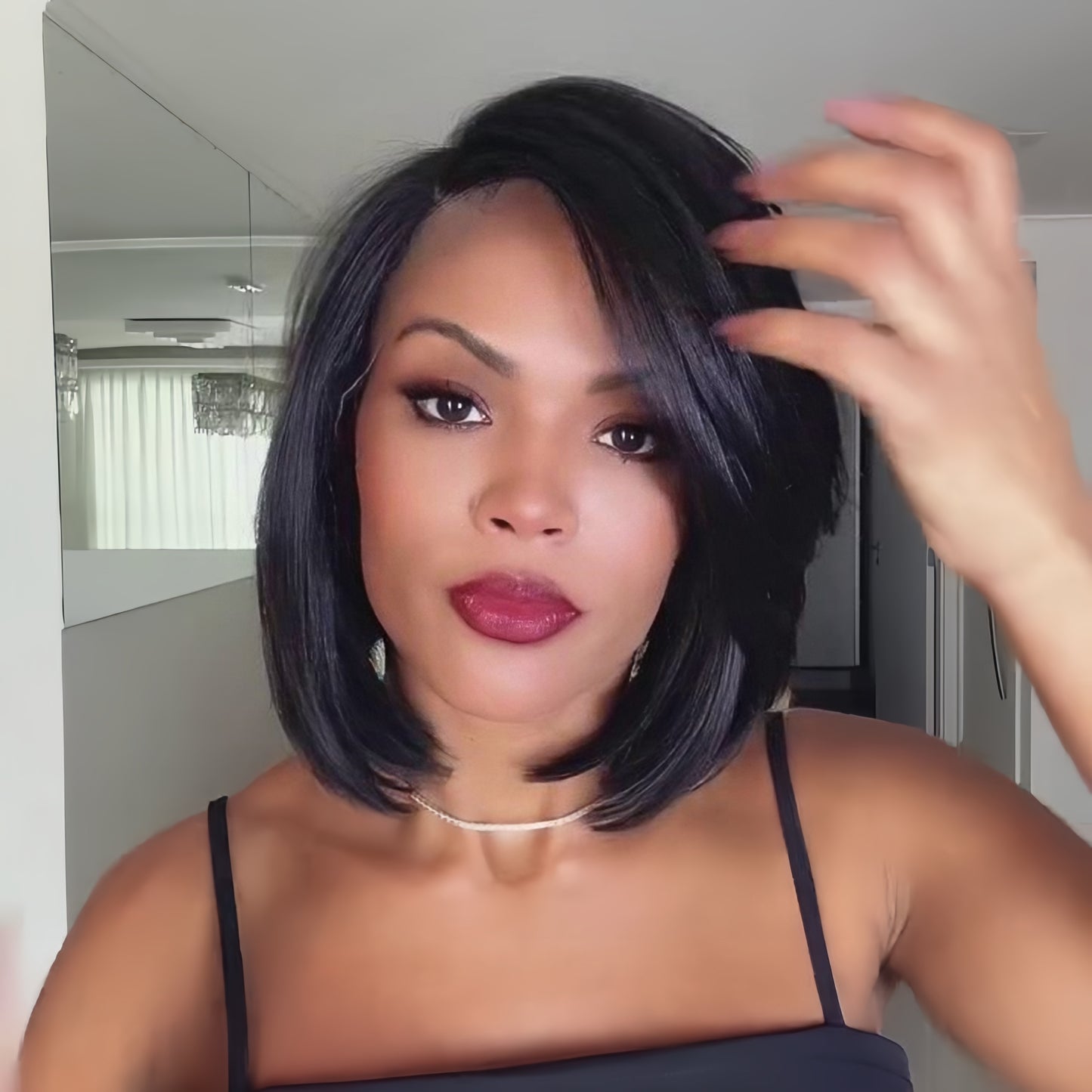Natural Black  Side Part Short Layered Bob Wig 100% Human Hair
