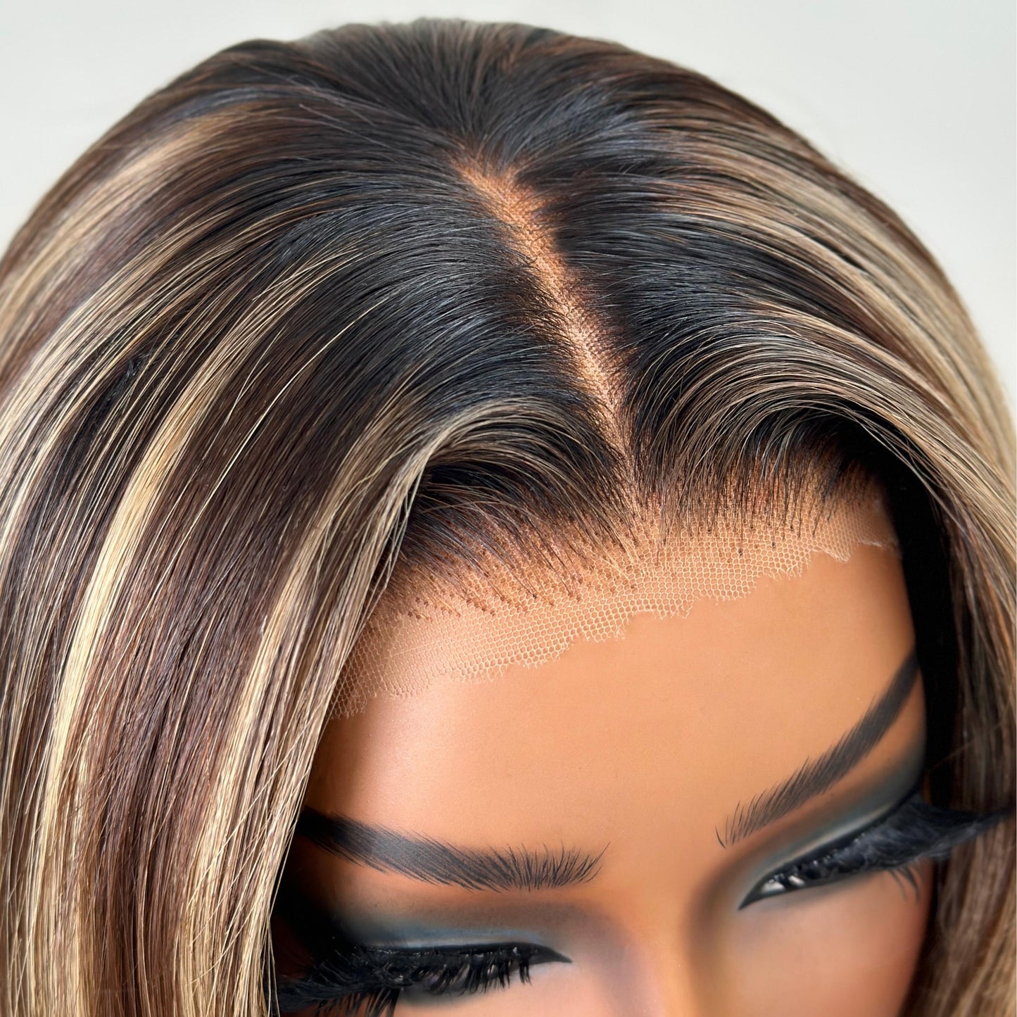 Blonde Highlight Short Layered Bob Adjustable Velcro Wig