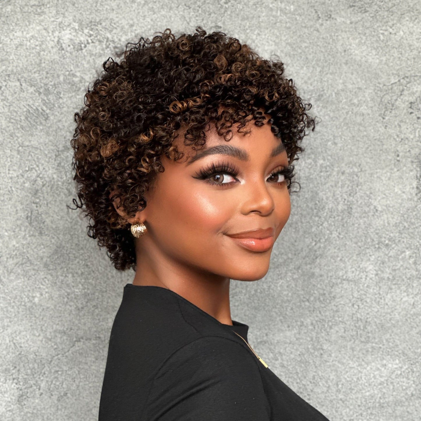 Put on & Go Highlight P2/27 Short Afro Curly Wig With Bangs